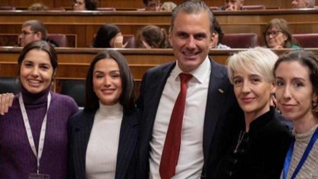 Borrás, en el Congreso, junto a Javier Ortega Smith.