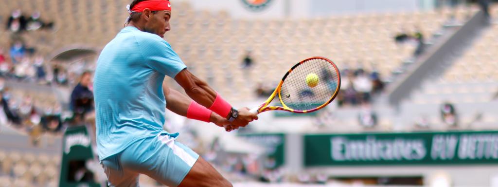 Rafael Nadal, durante el encuentro frente Mackenzie McDonald en Roland Garros
