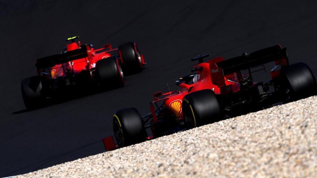 Los Ferraris de Vettel y Leclerc en Nurburgring