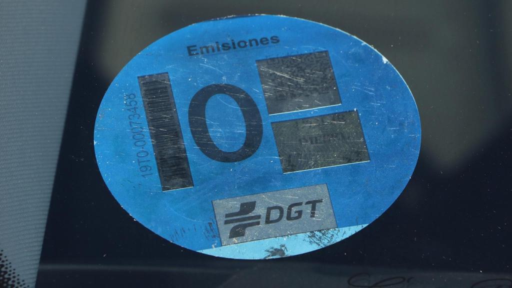 Etiqueta CERO de la DGT.