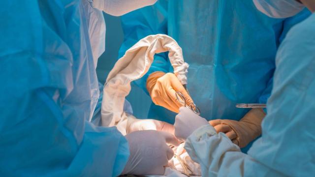 operación cirugía quirófano médicos