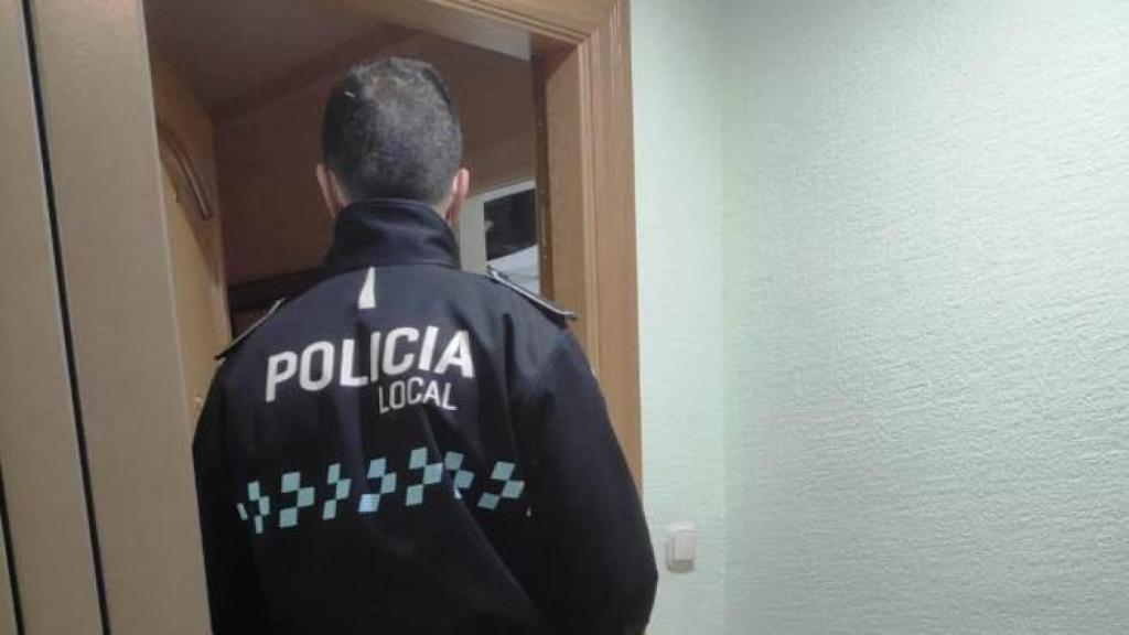 Actuación de la Policía Local de Albacete este sábado (Foto: Twitter)