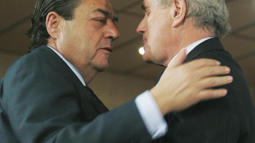 Vicente Boluda junto a Ramón Calderón al tomar las riendas del Real Madrid.