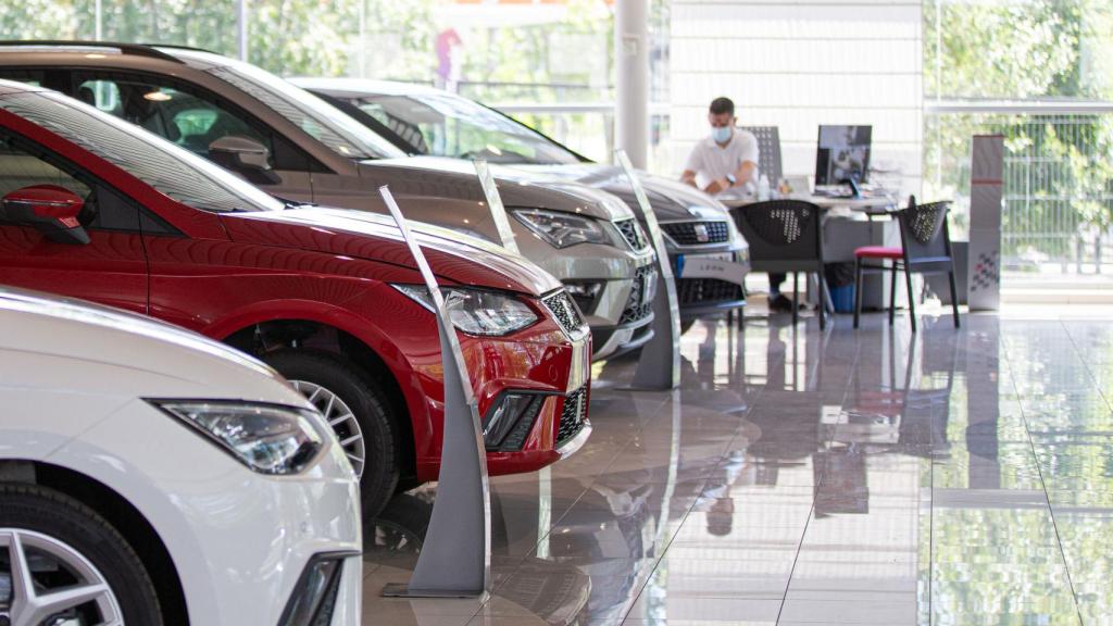 Imagen de un concesionario de coches.