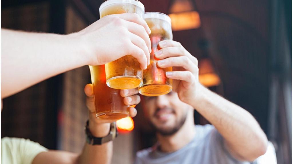 La hostelería gallega pide que se junten 4 no convivientes en la primera fase