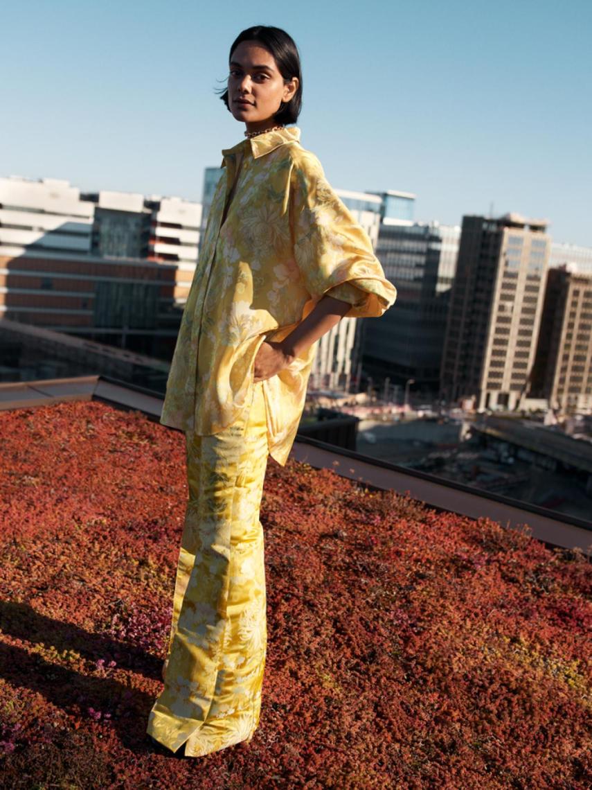 Otra de las creaciones de inspiración vintage y vanguardista.