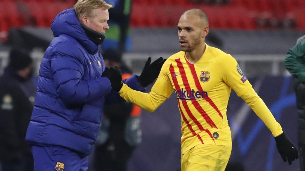 Saludo entre Koeman y Braithwaite