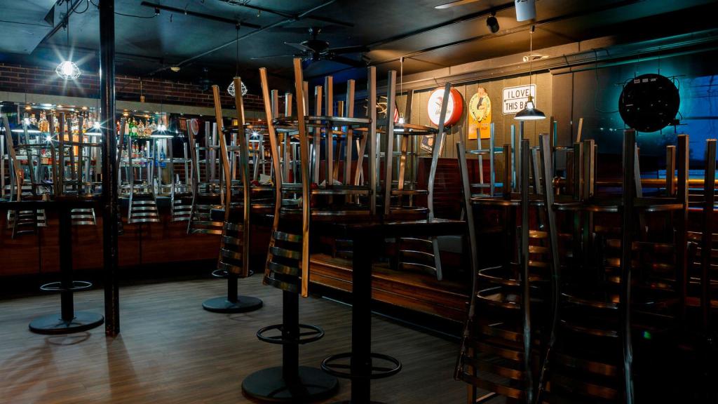 Caravana protesta de la hostelería pontevedresa contra las reaperturas parciales