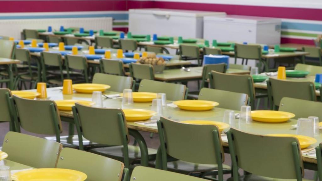 Los platos, preparados para que coman los niños