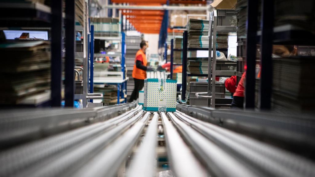 Mifarma vendió un millón de mascarillas, desde su sede de Albacete, en marzo.