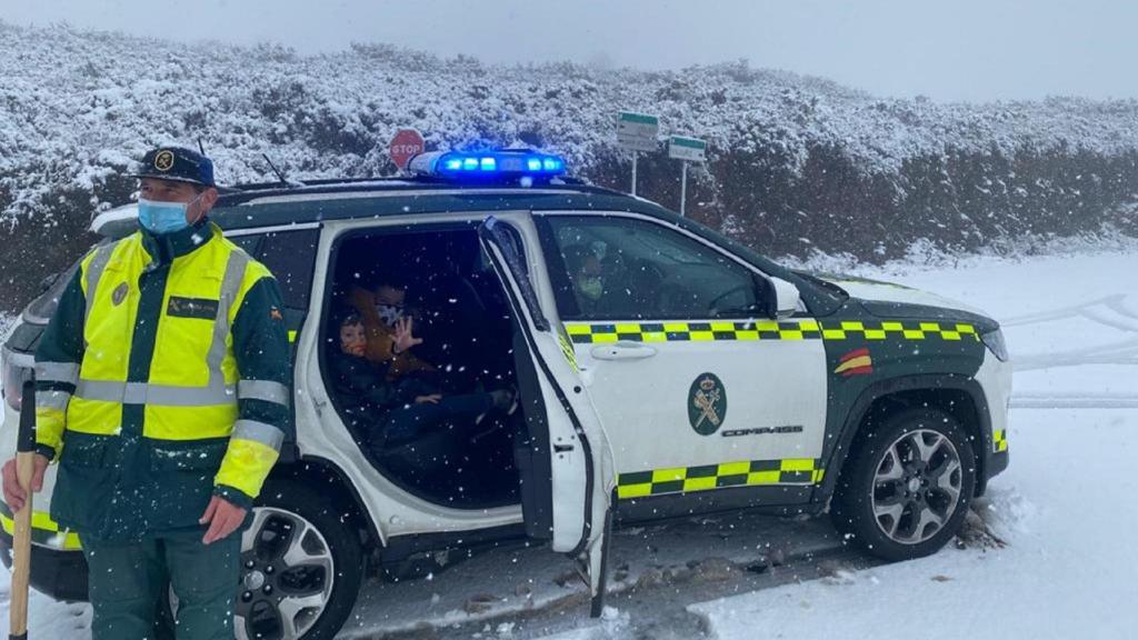 Rescate de los escolares en Toques (A Coruña).