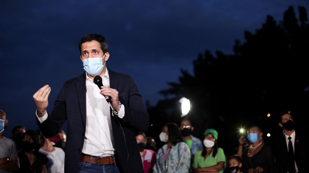 Nicolás Maduro invita a la ciudadanía a participar en la consulta popular del 12 de diciembre.