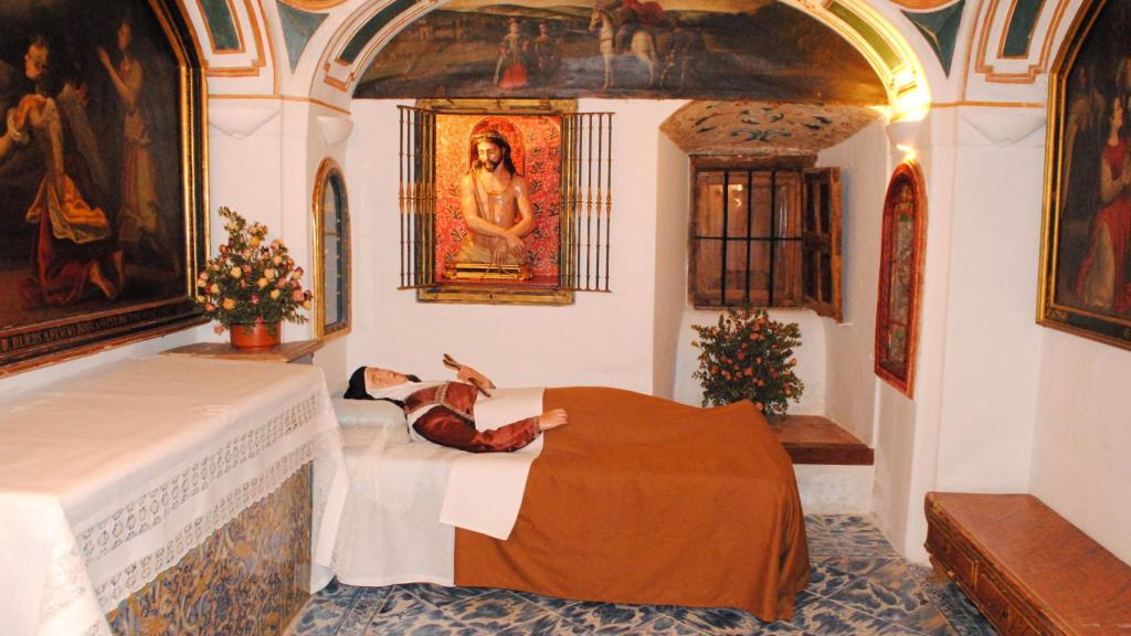 Celda donde murió Santa Teresa en Alba de Tormes