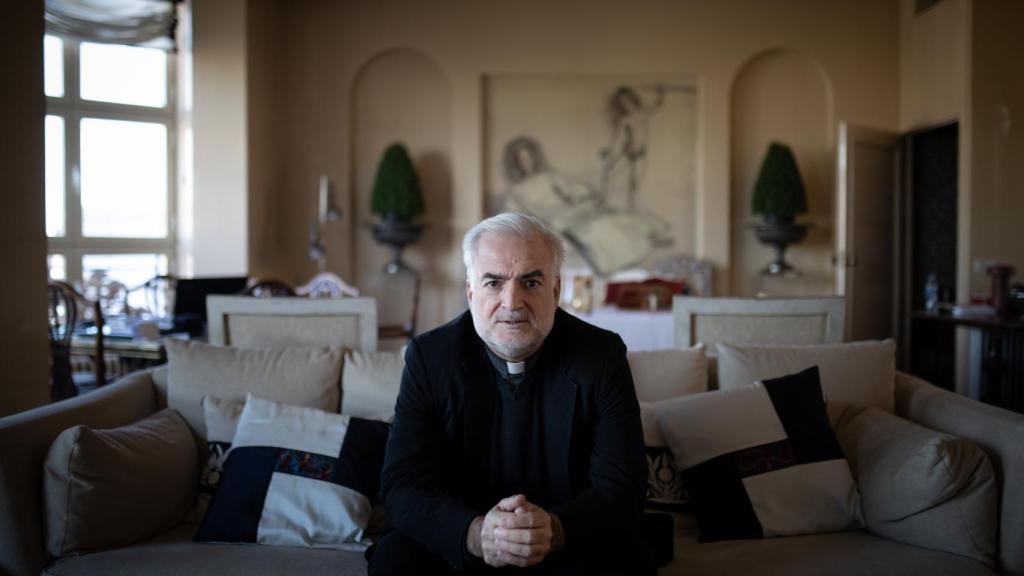 El misionero Christopher Hartley Sartorius en su casa de Madrid.