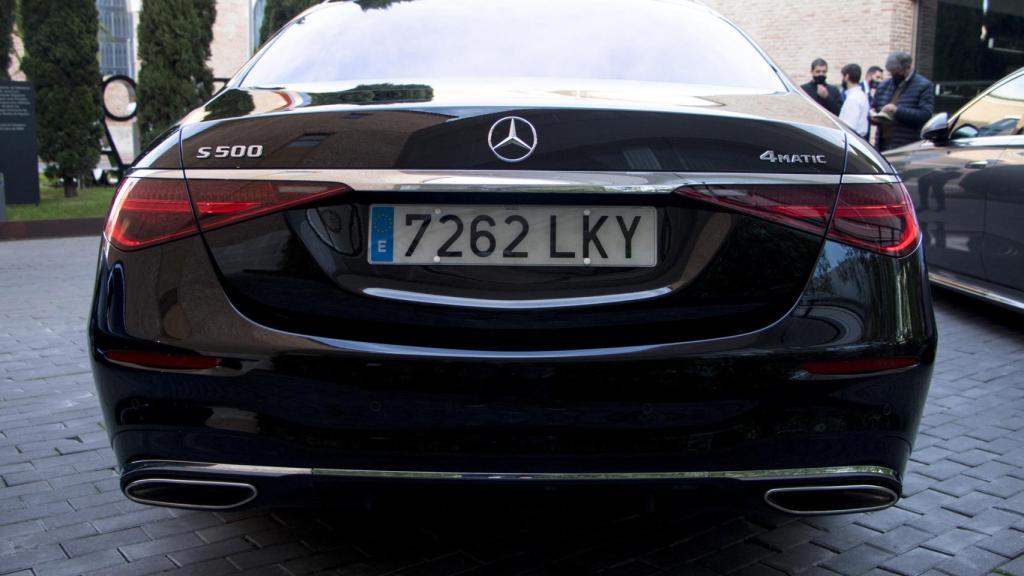 Trasera del Mercedes S 500.