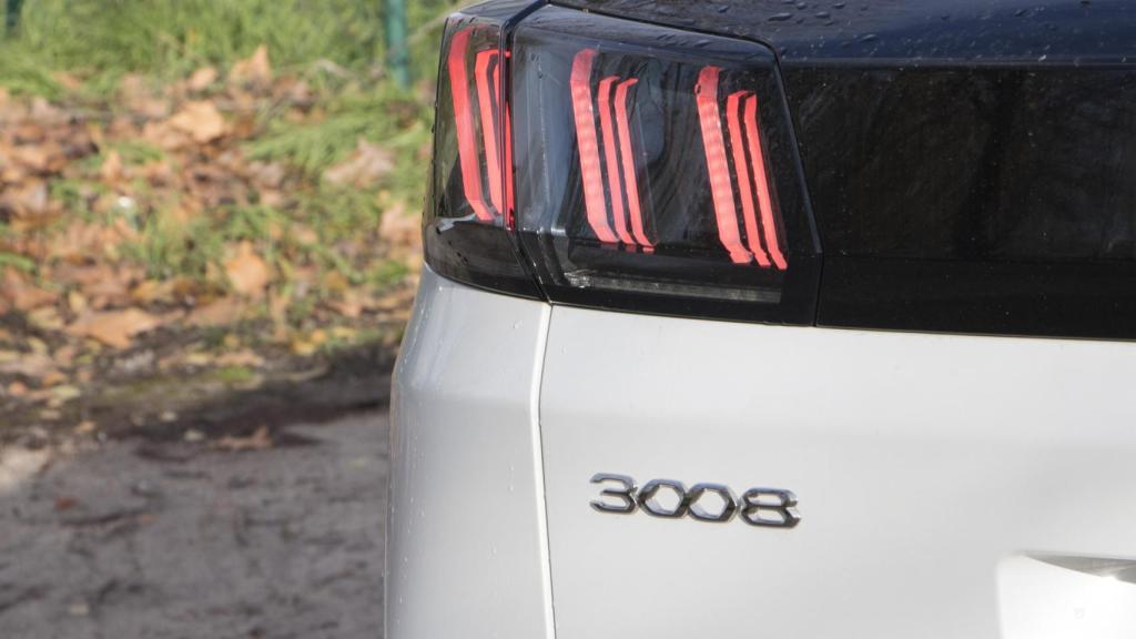 Los faros son uno de los elementos más distintivos.