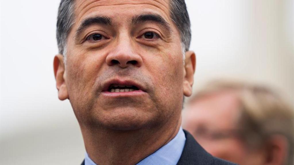 El fiscal general de California, Xavier Becerra.