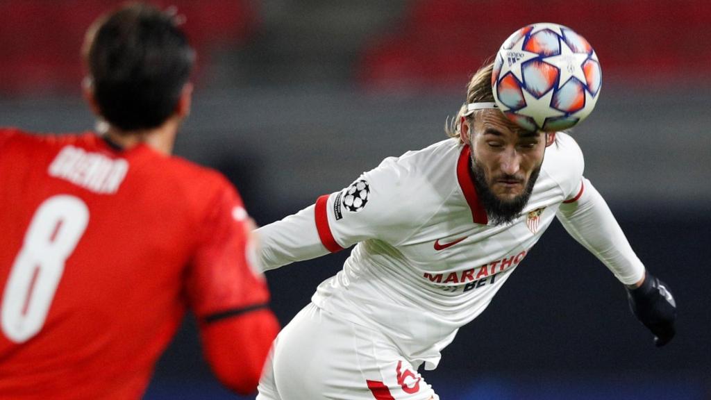 Gudelj en el Stade Rennais-Sevilla