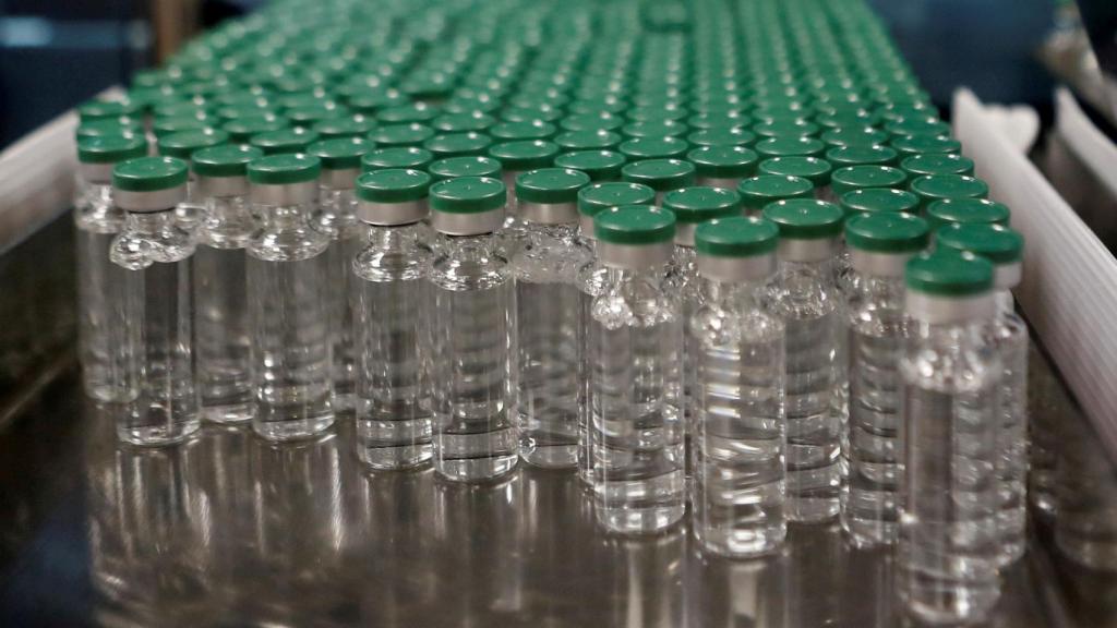 Viales de la vacuna de AstraZeneca.