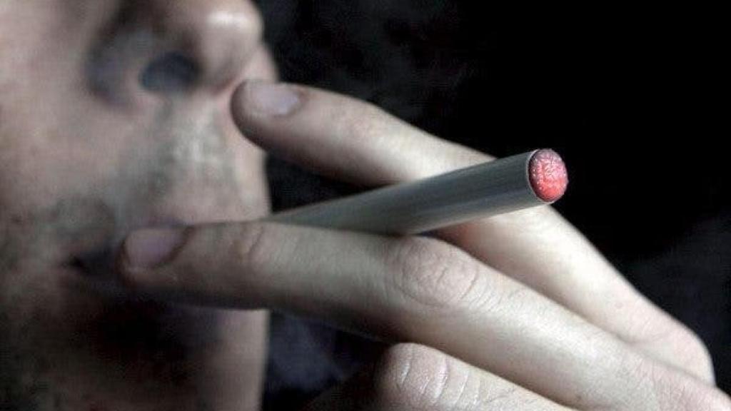 Los cigarrillos electrónicos ayudan a dejar de fumar.