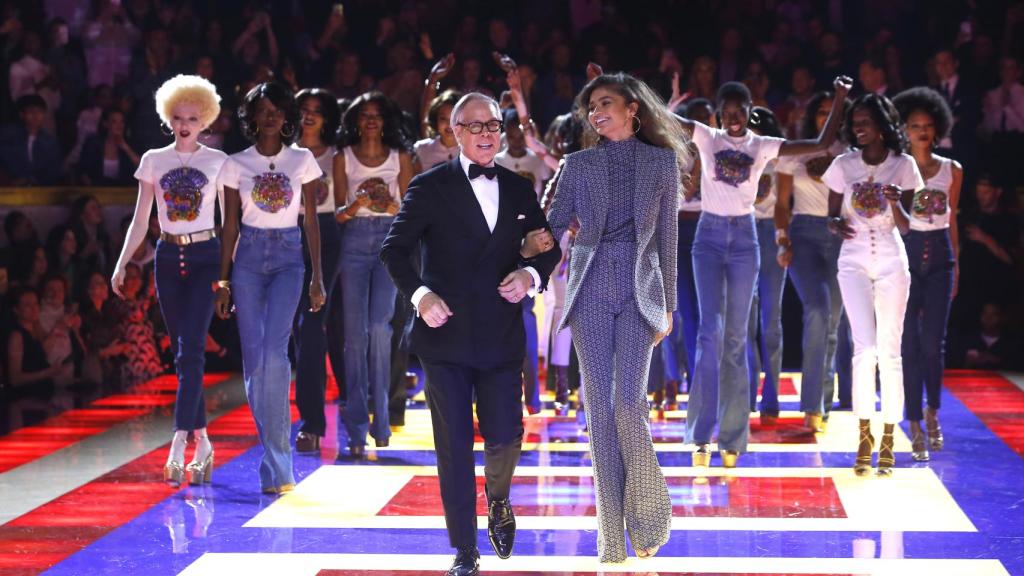 Zendaya se estrenó como diseñadora el año pasado colaborando con Tommy Hilfiger.