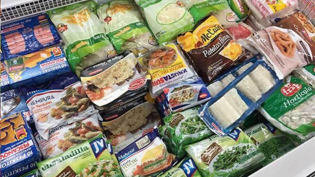 La sección de congelados de un supermercado.