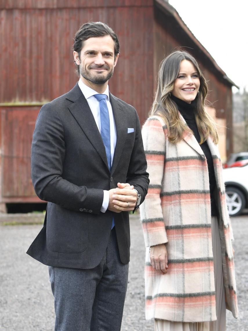 Carlos Felipe y Sofía de Suecia dieron positivo en Covid y lo comunicaron públicamente a finales de noviembre.