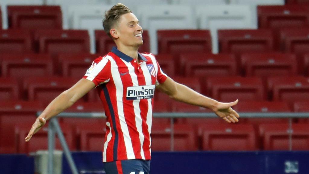 Marcos Llorente celebra un gol con el Atlético