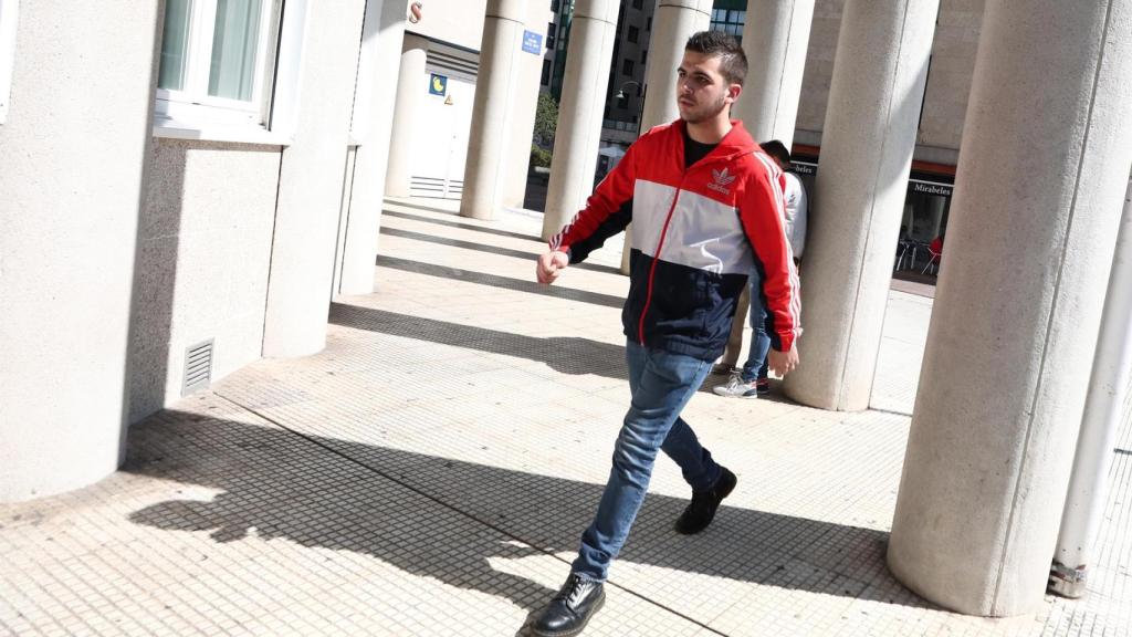 El joven que en 2015 agredió a Mariano Rajoy, Andrés de V.F.