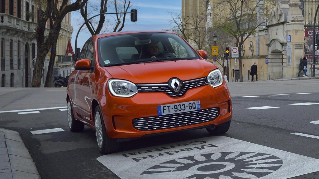 Con un eléctrico se puede circular sin restricciones por espacios como la almendra central de Madrid.