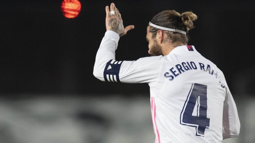 Dani Carvajal y Sergio Ramos, durante el derbi