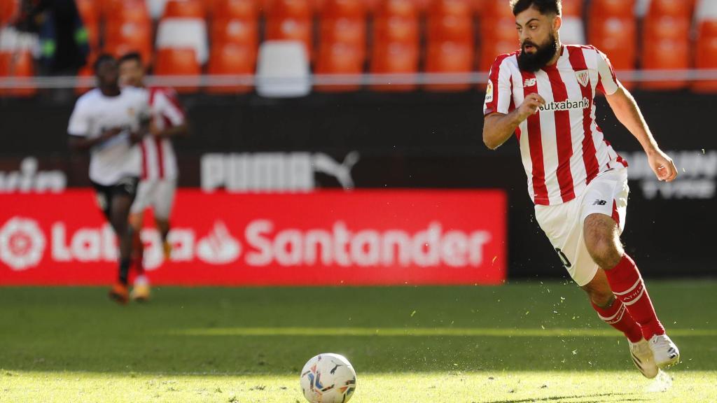 Asier Villalibre, durante un partido de esta temporada