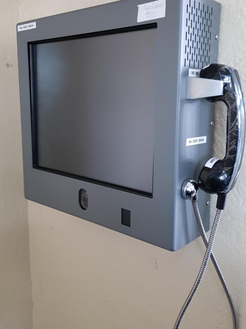 Una de las nuevas cabinas instaladas en prisión.