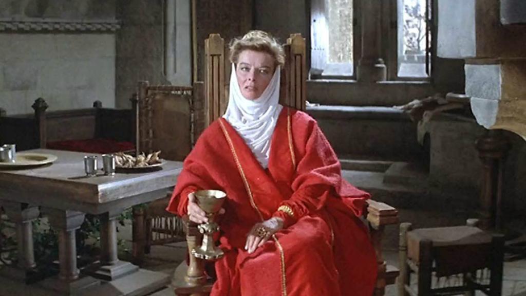 Katherine Hepburn interpretando a Leonor de Aquitania en 'El león en invierno'.