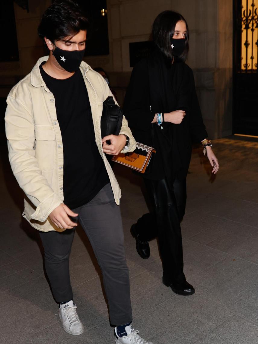 Victoria Federica y Jorge Bárcenas por las calles de Madrid este lunes.