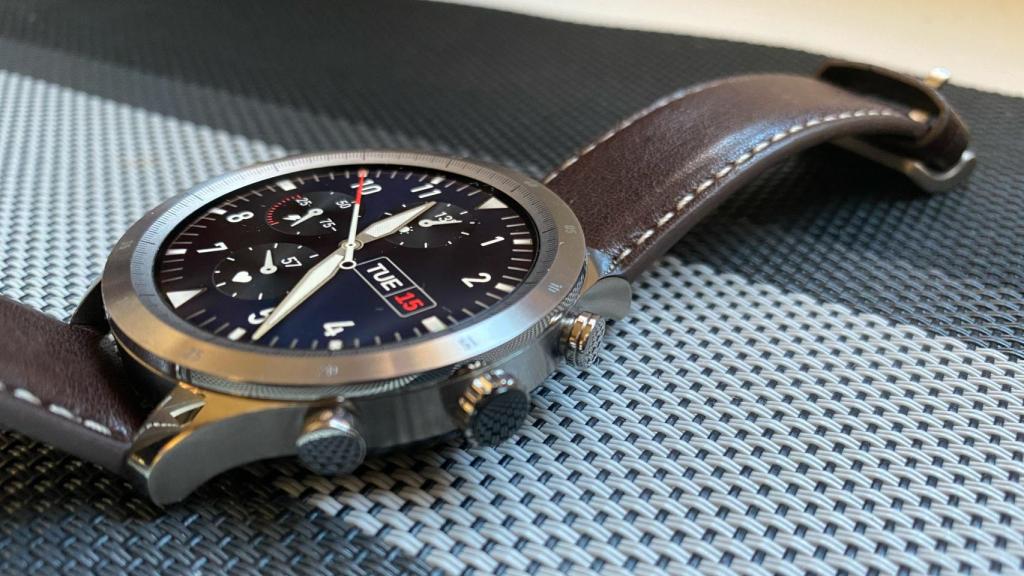 El Zepp Z tiene tres botones, pero sólo dos funcionan por ahora