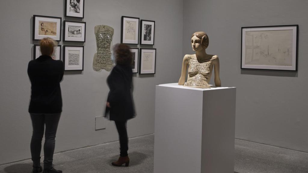 Una de las salas de la muestra 'La bondadosa crueldad'.