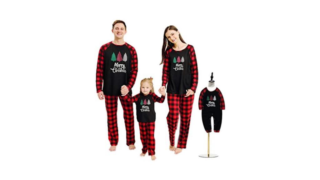 Pijama con mensaje navideño