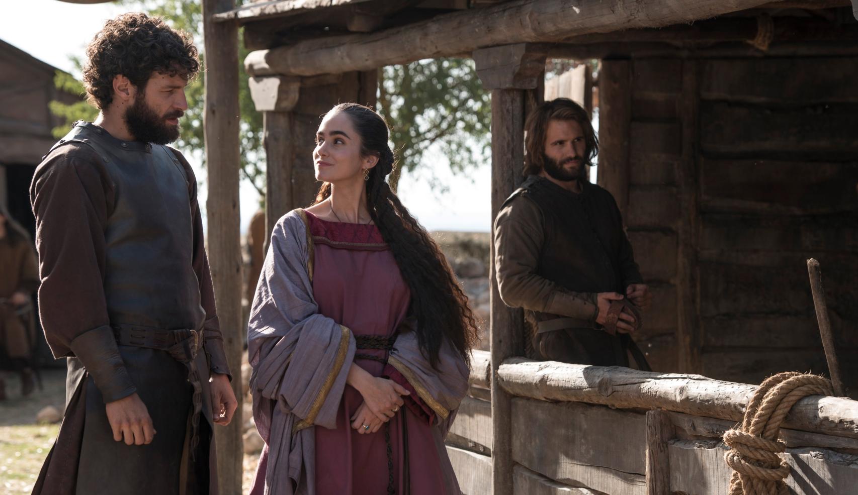 El infante Sancho (Francisco Ortiz) y Urraca (Alicia Sanz).