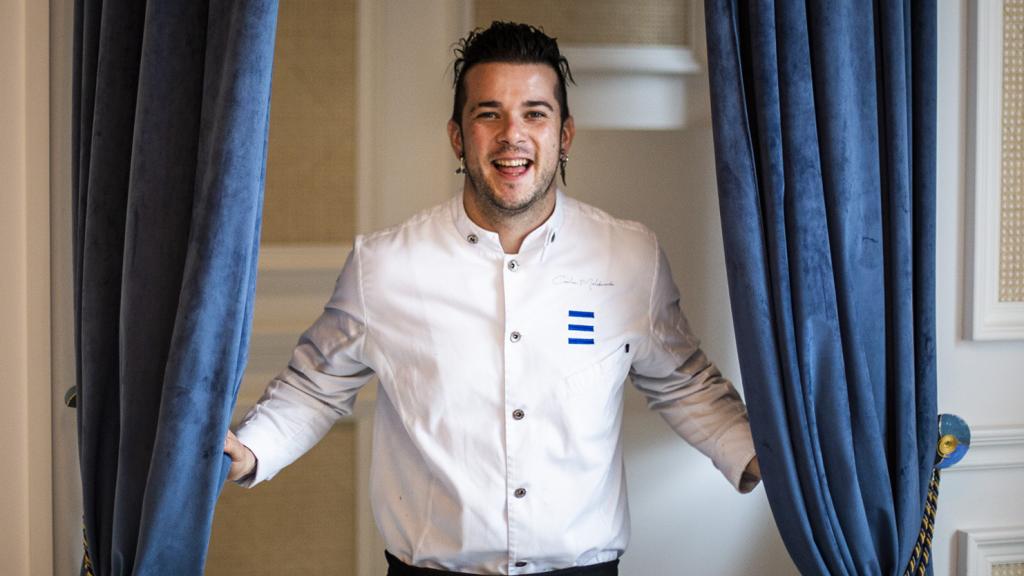 Carlos Maldonado posa para EL ESPAÑOL en su restaurante Raíces.