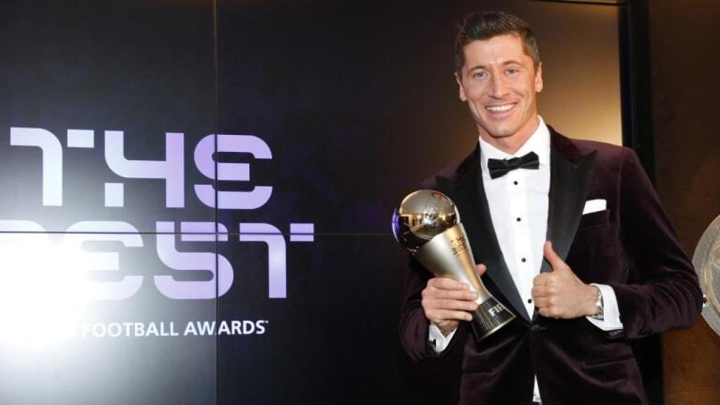 Robert Lewandowski, con el premio 'The Best'