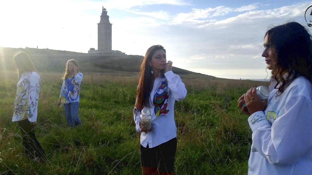 49 razones: La cita de 70 artistas locales en A Coruña que apoyan la moda responsable