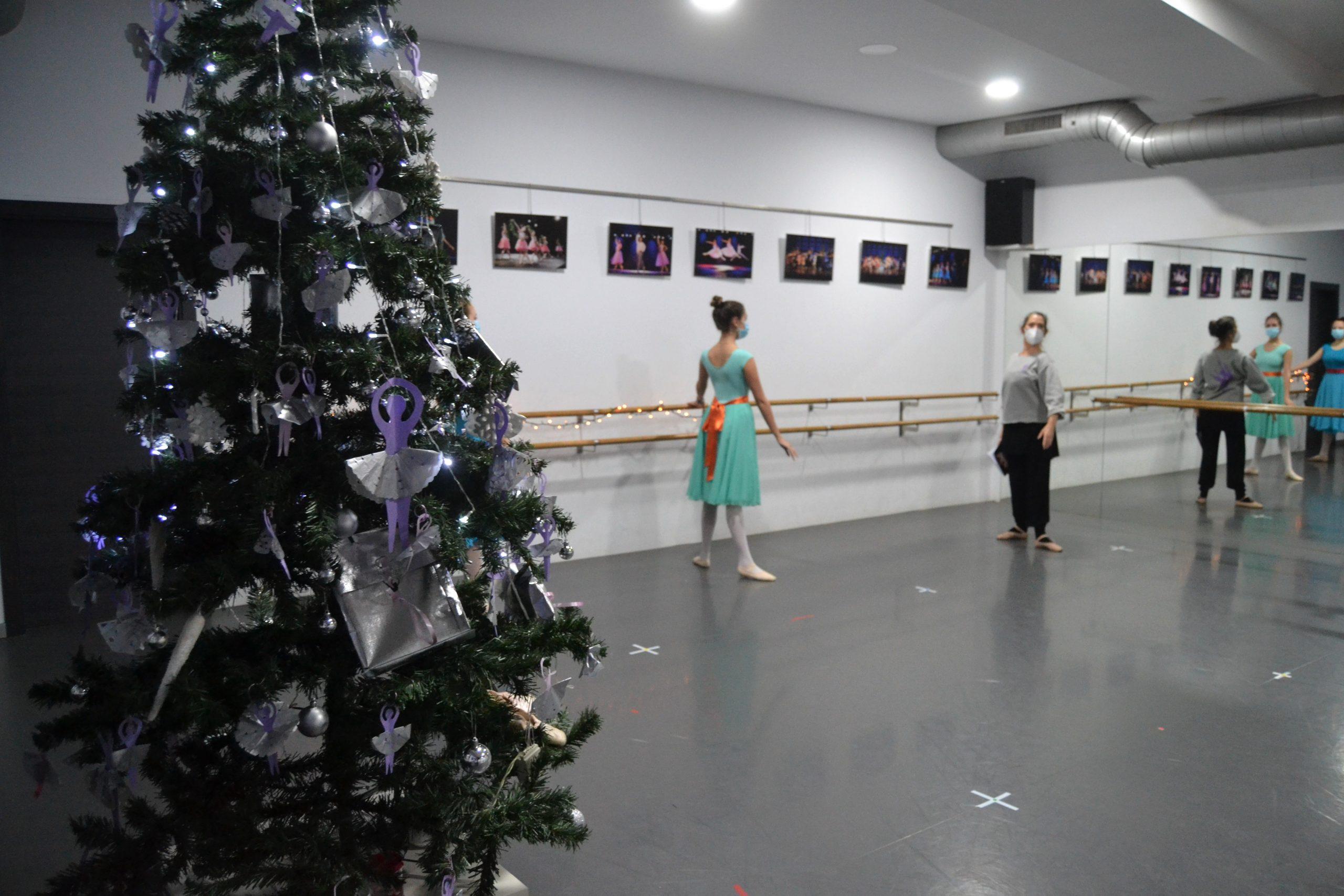 Momento de una clase en Lodanzas (Quincemil).