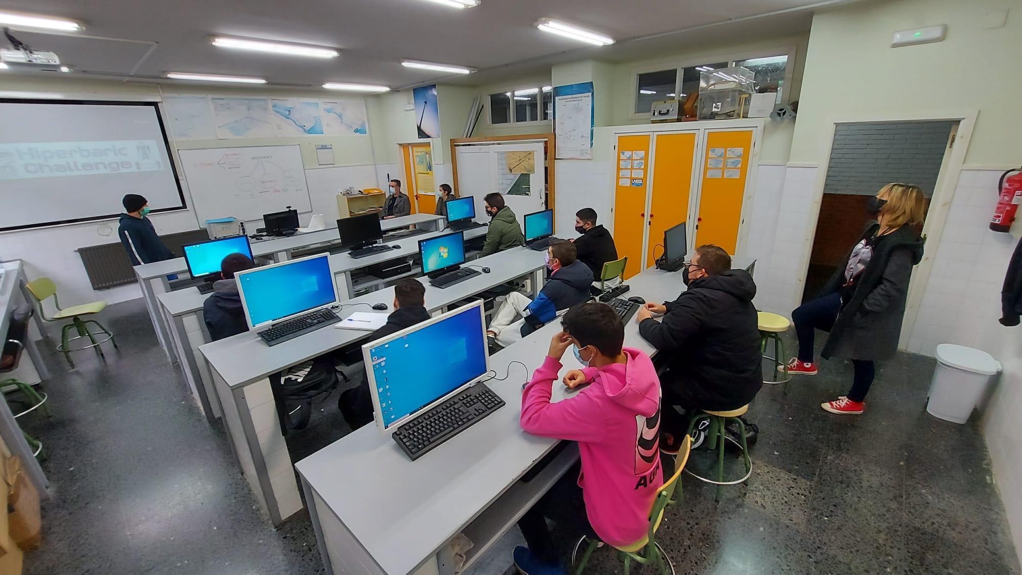 Presentación del proyecto ante el alcalde de Cedeira (Concello de Cedeira).