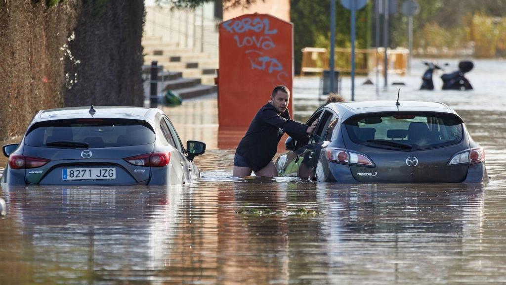 El río Ter desbordado por la borrasca Gloria el pasado enero.