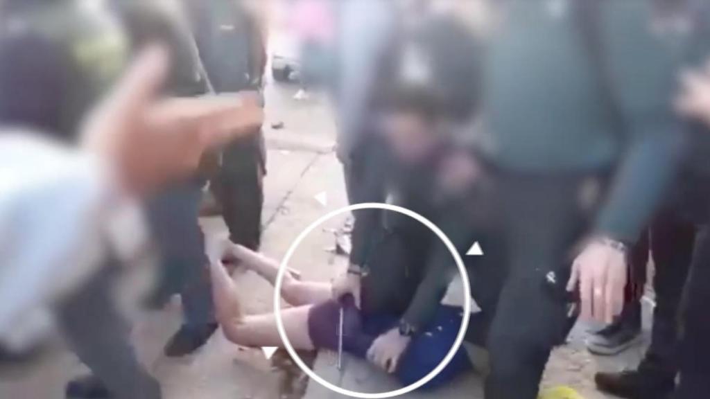 Momento de la detención de Adonai.