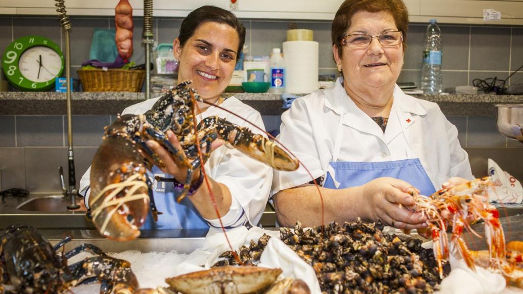Pescaderas del Mercado de la Plaza de Lugo.