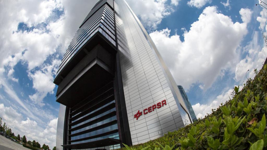 El edificio de oficinas Torre Cepsa de Madrid.