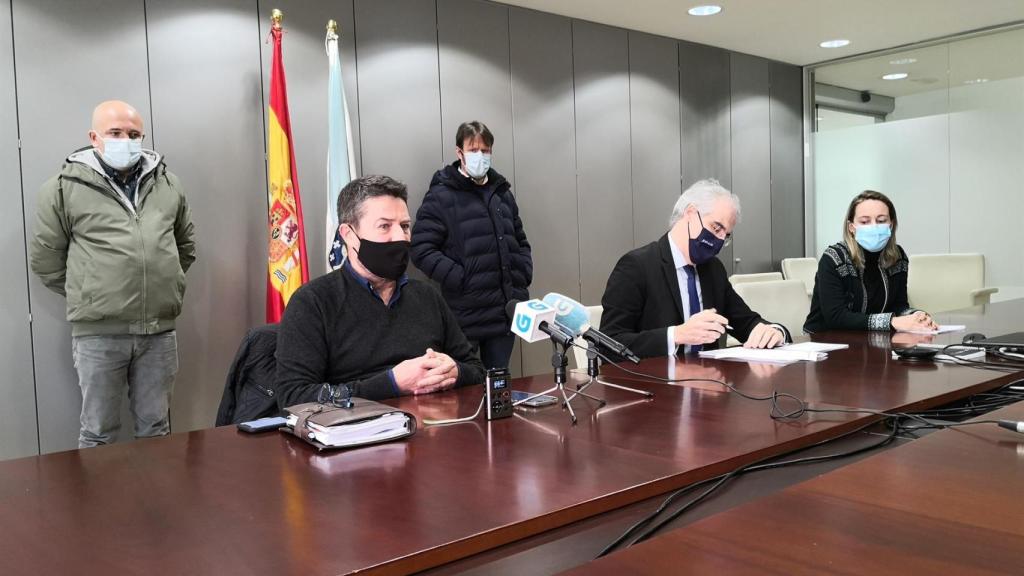 Declaraciones del conselleiro y comité de Alu Ibérica.