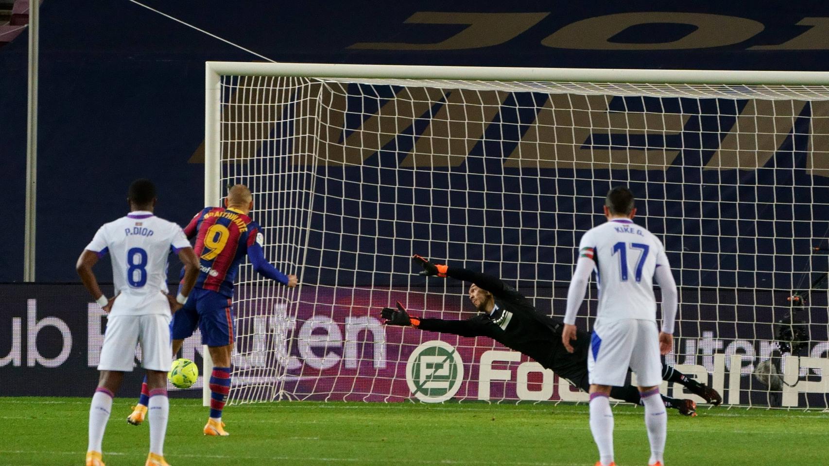 Braithwaite falla el penalti ante el Eibar